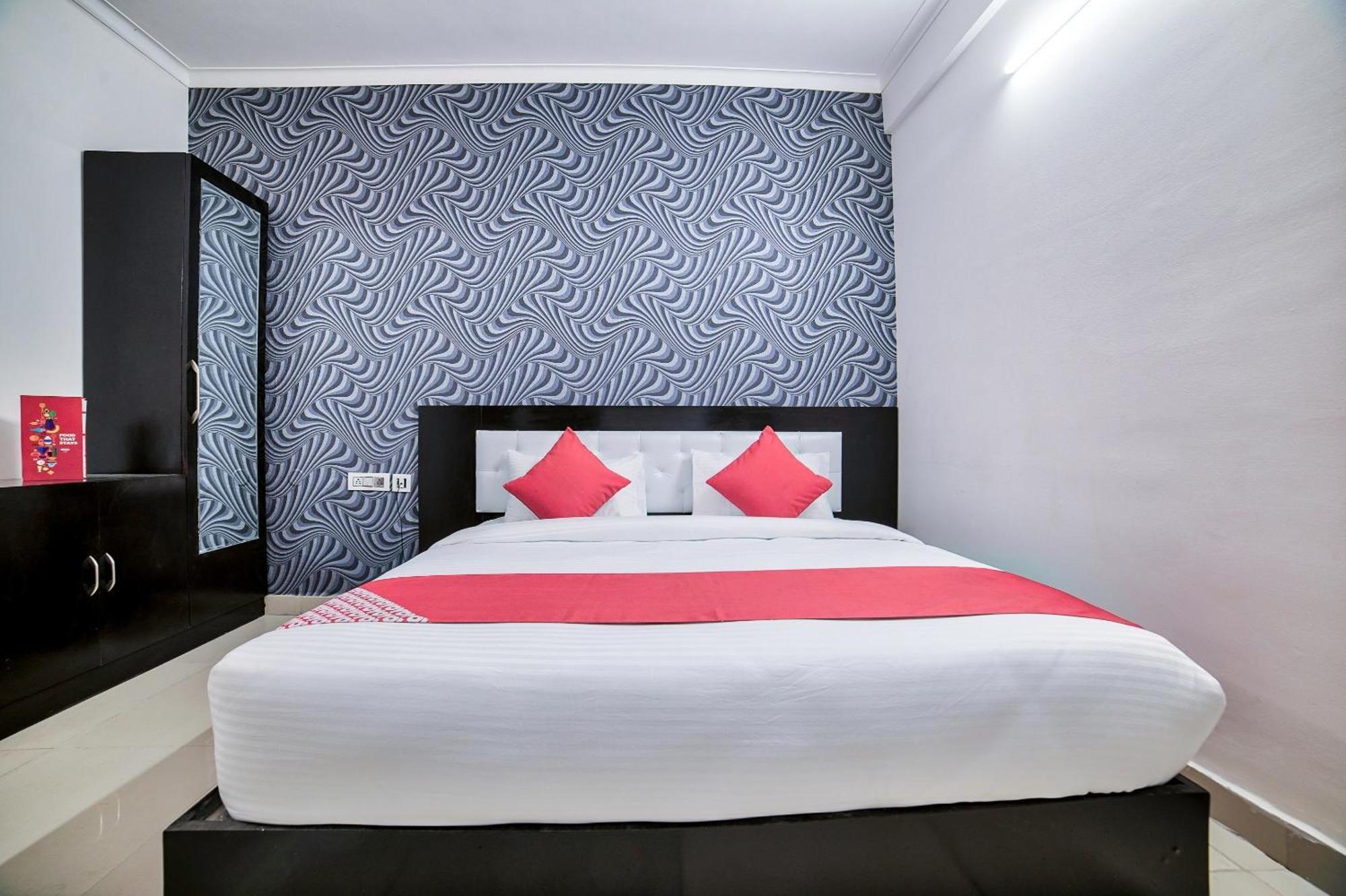 Hotel O Crown Residency Faridabad Exterior foto